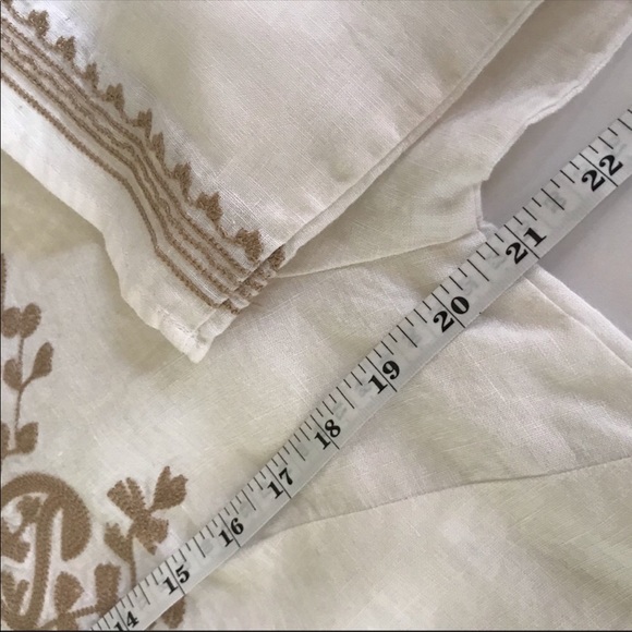 Zoe D. Linen Floral Embroidered Button Blouse - Picture 9 of 13